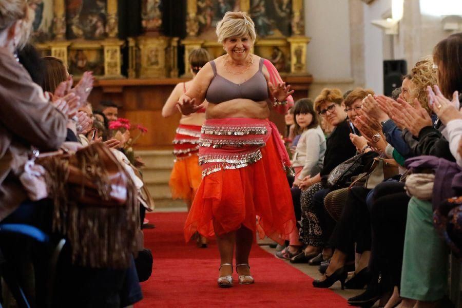 Desfile de mujeres masectomizadas