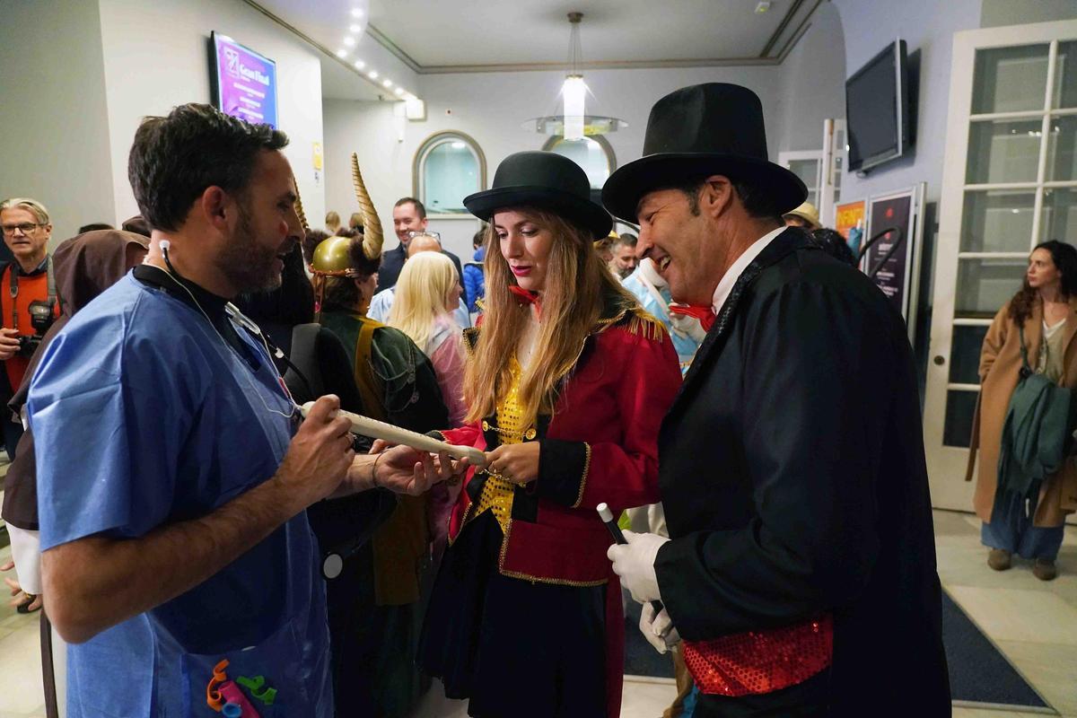 Los disfraces de la final de COAC del Carnaval de Málaga de 2024