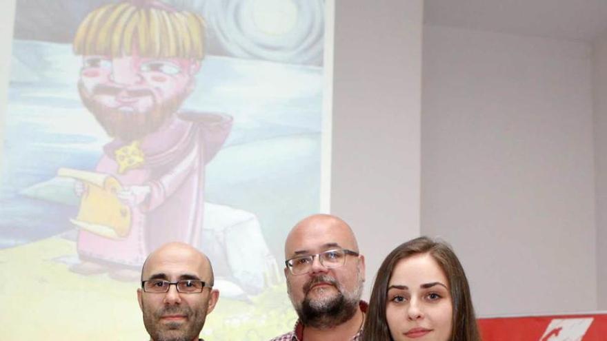 Víctor Raúl Pintado, Berto Peña y Raquel Álvarez, ayer, en el Club LA NUEVA ESPAÑA de Gijón.