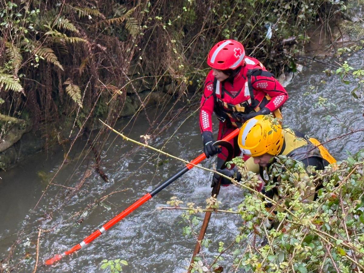 Cuarto día de búsqueda de la mujer que cayó al río en San Martín: así están siendo los complicados trabajos de rastreo