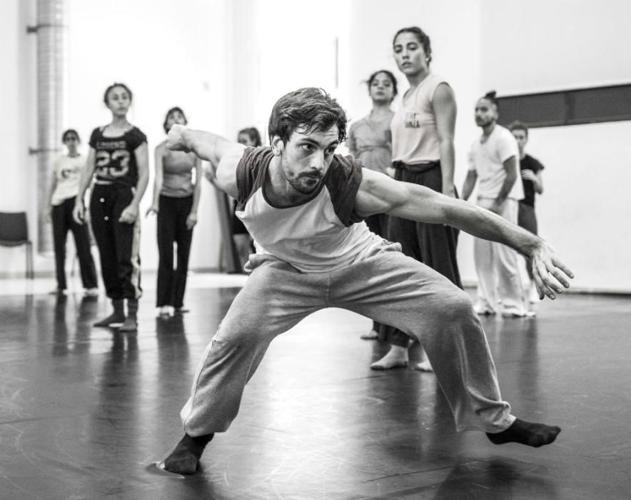 La coreógrafa ilicitana trabaja con 18 bailarines en la coreografía de 'La consagración de la primavera'