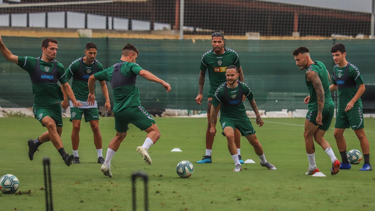 El Elche CF sueña con arrancar la Liga con un triunfo ante la Real Sociedad