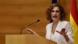 La vicepresidenta primera del Gobierno y ministra de Hacienda, María Jesús Montero.