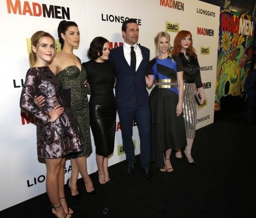 Los intérpretes de la serie 'Mad Men' han acudido al preestreno de la nueva temporada en Los Ángeles. Allí estaban Christina Hendricks, January Jones y John Slattery, entre otros.