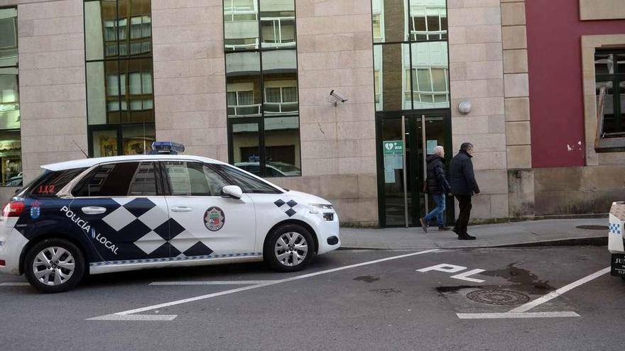 Los ánimos están muy caldeados en la Policía Local de Vilagarcía. // Noé Parga