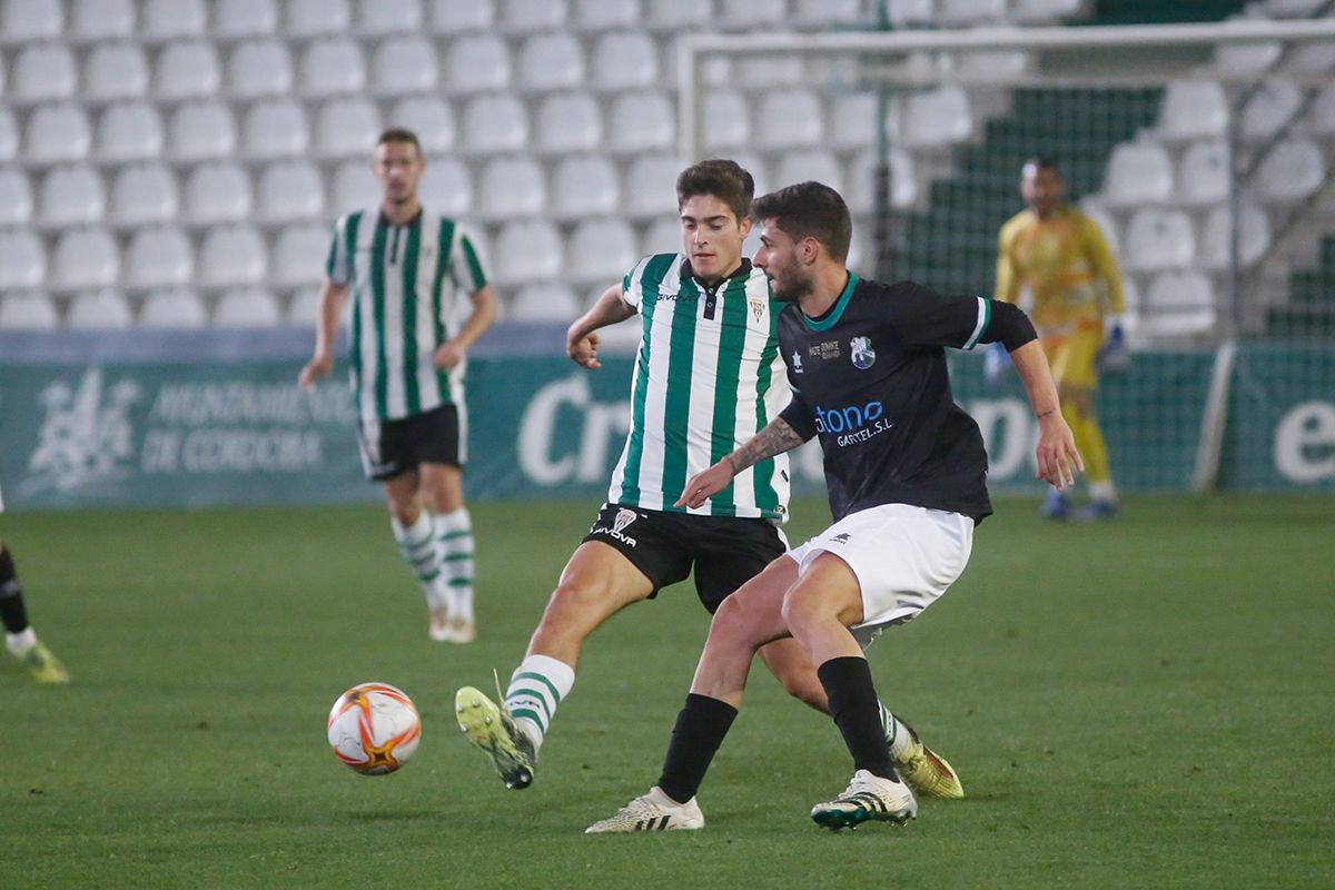 La victoria del Córdoba B ante el Rota en imágenes