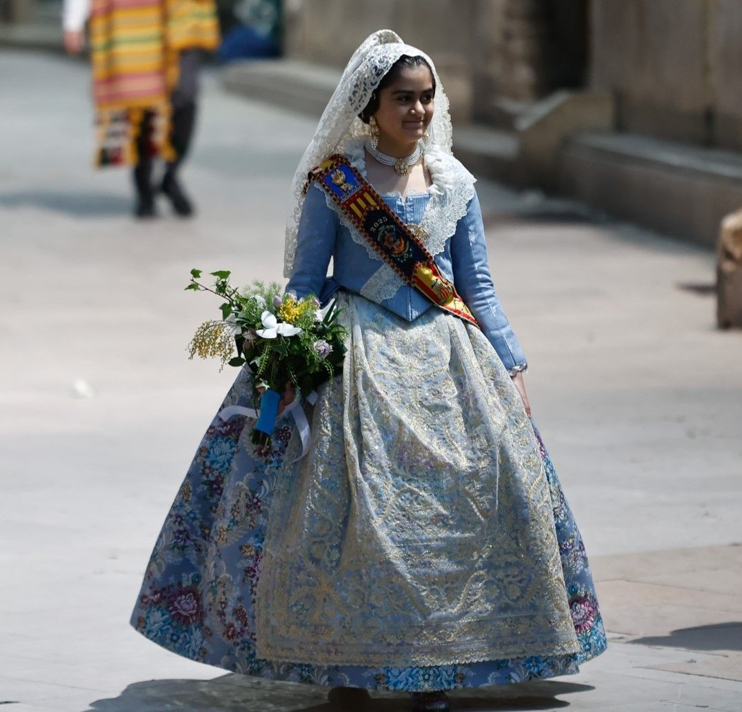 Falleras Mayores en la Ofrenda 2025. Día 17 (1/4)