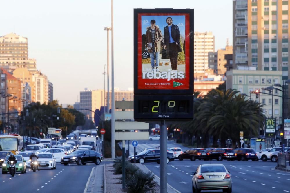 El frío se ha dejado notar en la ciudad de València