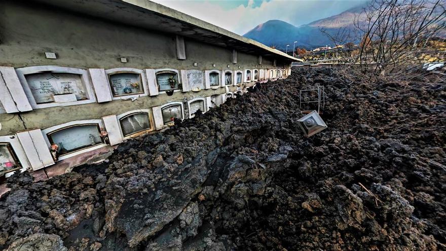 Una segunda vida para el cementerio que arrasó el volcán de La Palma