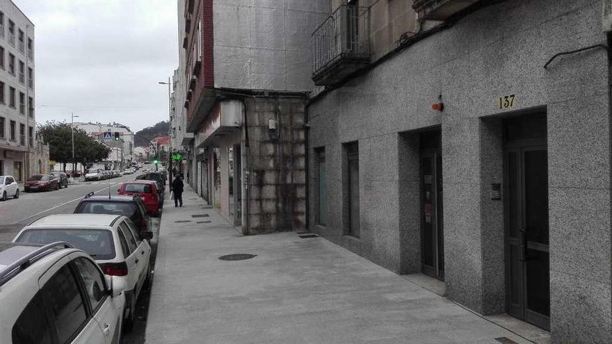 Local del número 137 de la Avenida de Vigo, en Chapela, donde se ubicará la oficina de Correos. // FdV