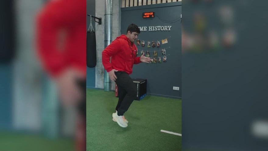 Los tres ejercicios esenciales para recuperar la forma desde casa tras las Navidades