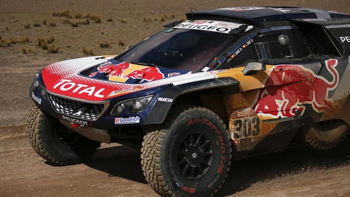 Carlos Sainz fue el mejor en la sexta etapa del Dakar
