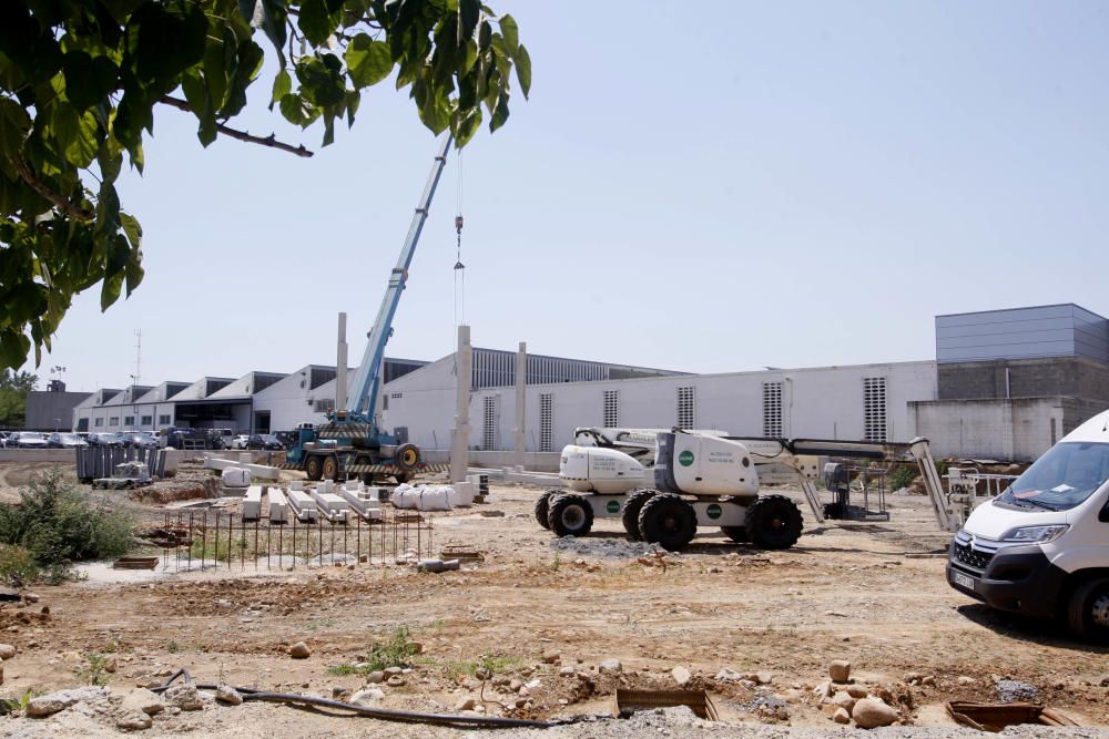 Construcció del Lidl a la Plaça de Salt