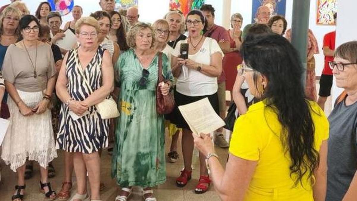 Presentación de "Siéntate con ellas".