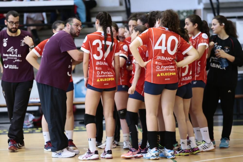 Alegría en las louriñanas, que celebraron el pase a la finalísima por todo lo alto tras eliminar al Gijón.