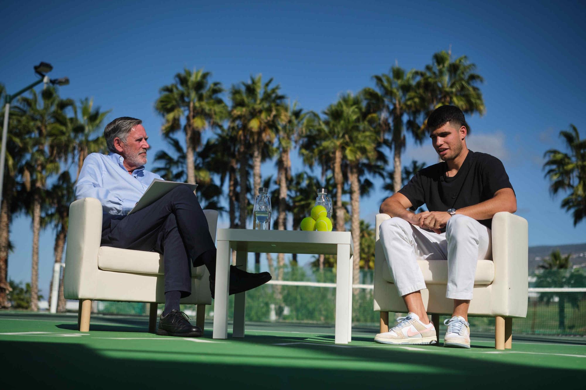 El tenista Carlos Alcaraz descansa en Tenerife