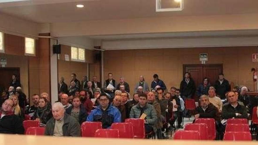 Los comuneros celebraron su asamblea el pasado domingo. // FdV