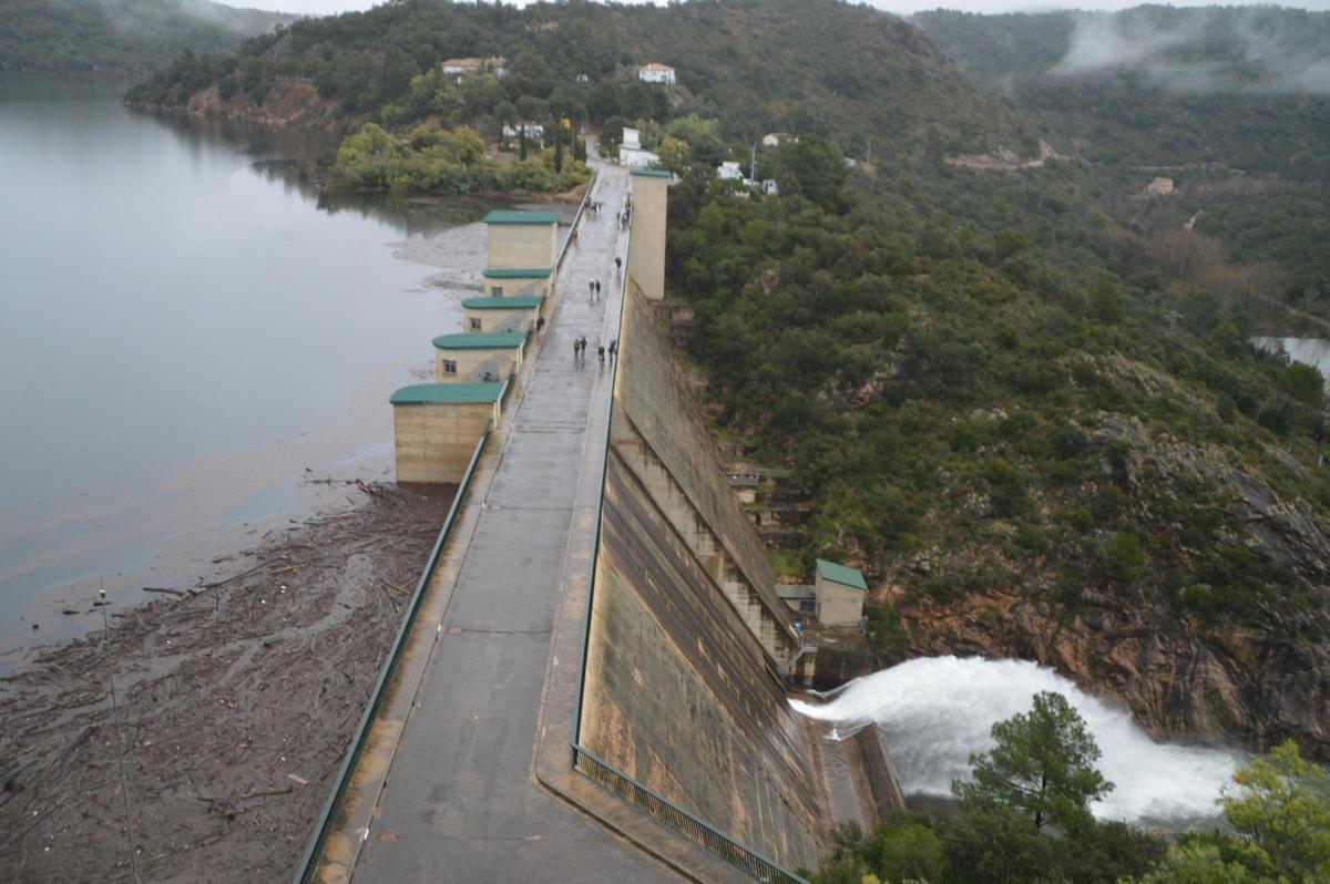 Imatge del desembassament preventiu fet abans de la primavera