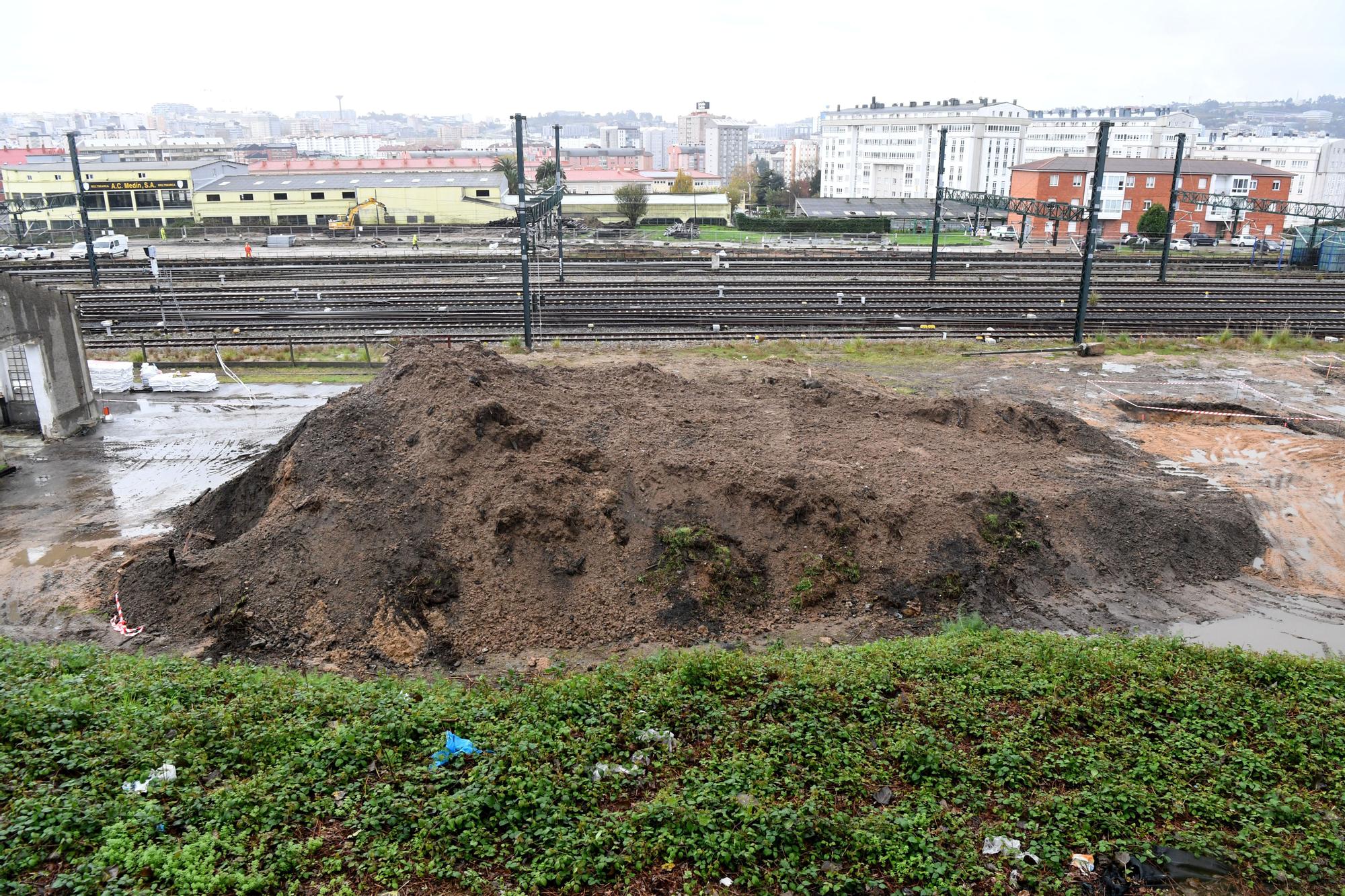 Retirada de vías en los primeros trabajos de la intermodal de A Coruña