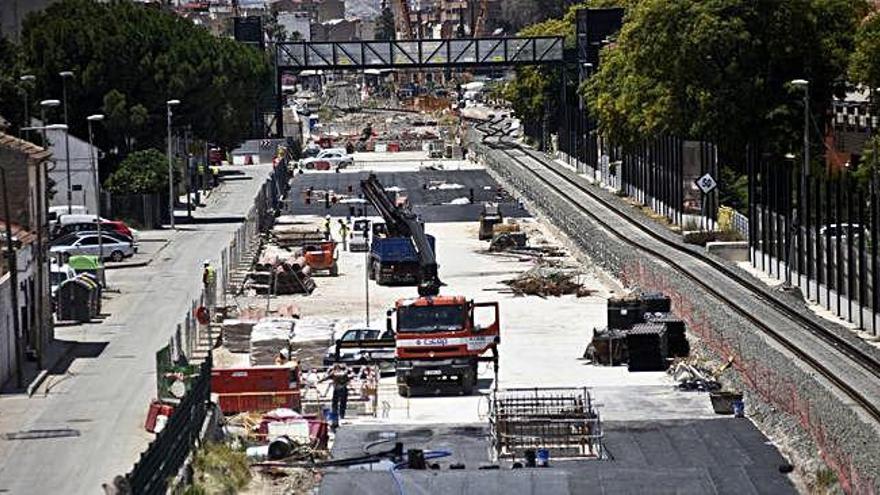 Estado de las obras del soterramiento el pasado mes de junio en el tramo más cercano a la estación.