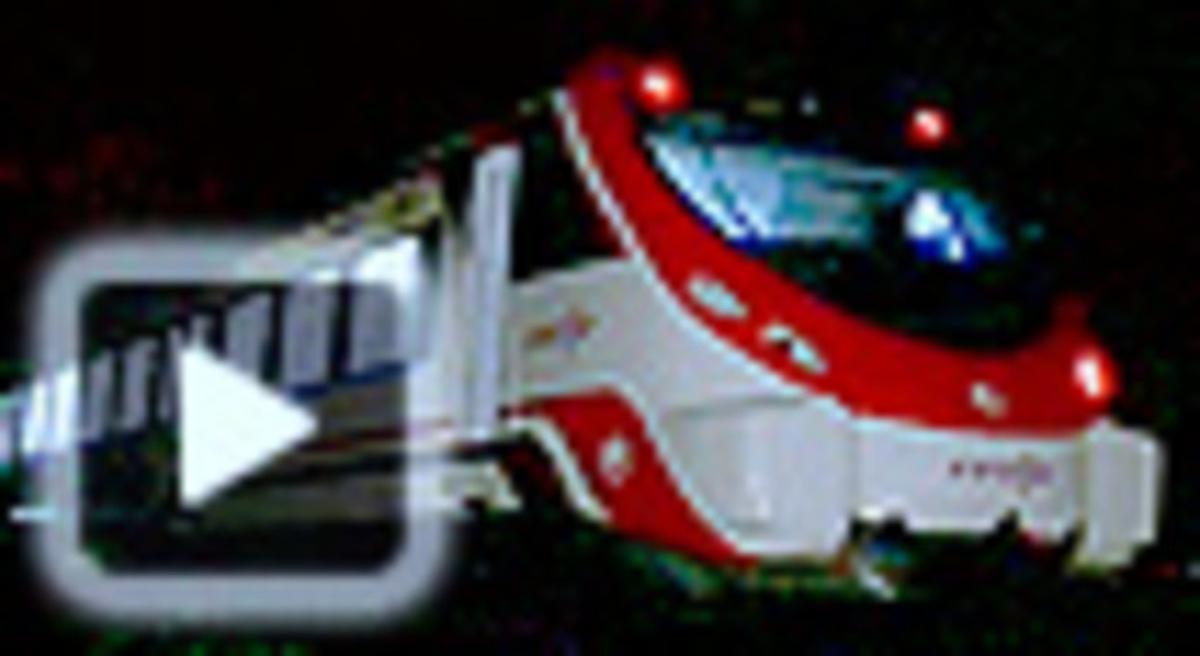 Un muerto y un herido muy grave al arrollar el tren un coche en Blanes