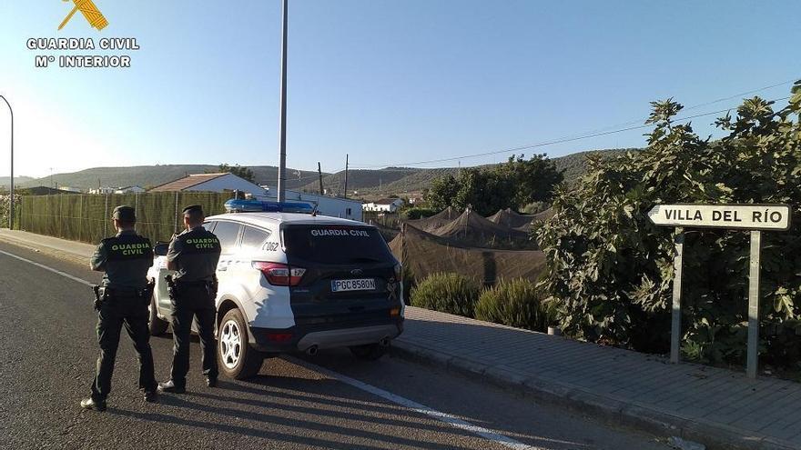 Detenidos seis temporeros por robos en puntos limpios de Villa del Río y Montoro