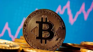 Trump impulsa a Bitcoin hacia otro máximo histórico y ya supera los 120.000 dólares de valor