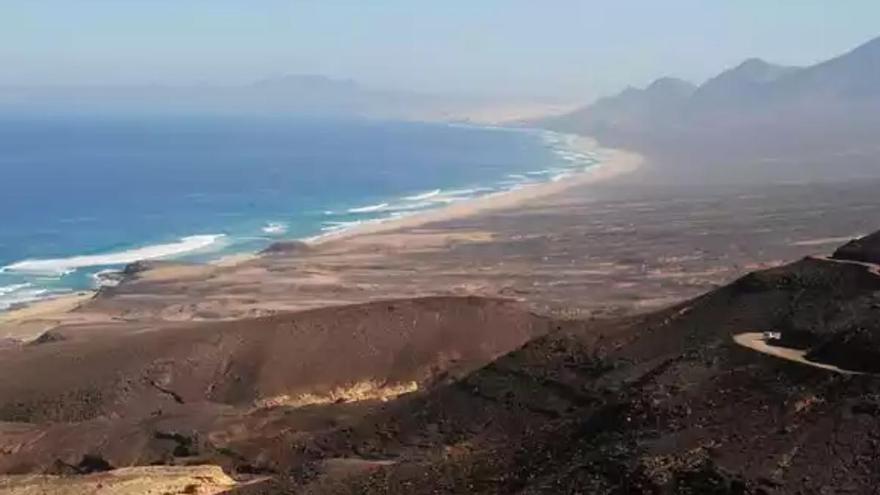 Hallan el cadáver de una mujer en un monte de Canarias