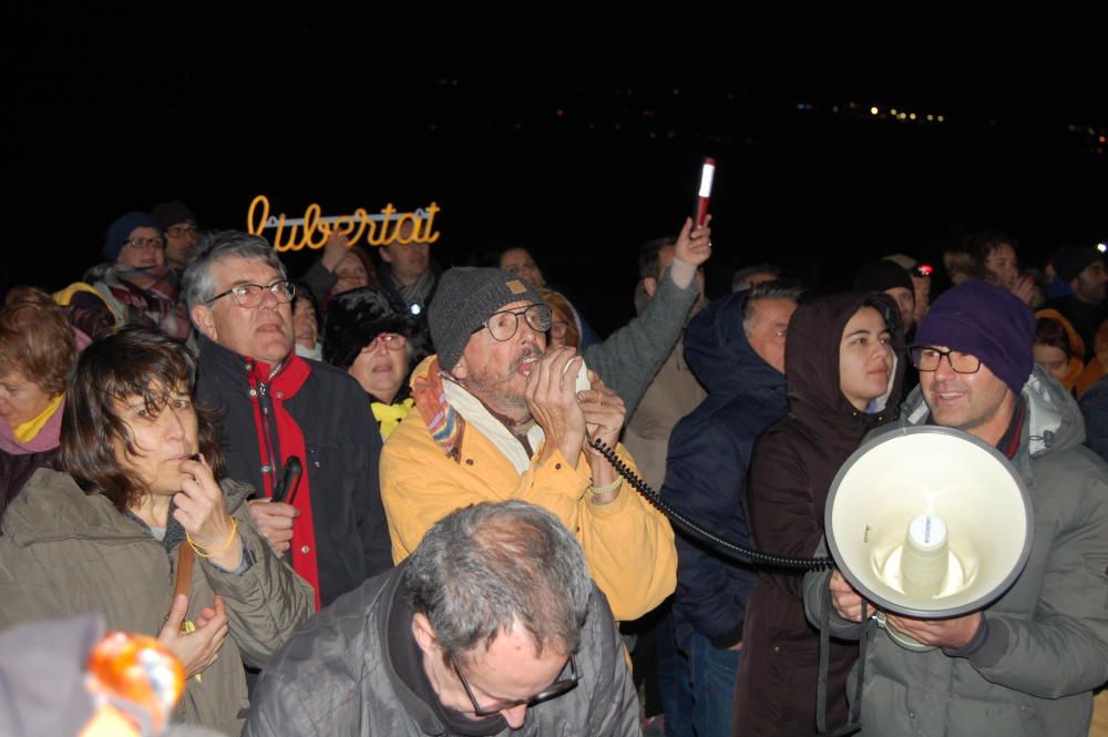 Divendres al Puig de les Basses de Figueres per desitjar «bona nit» a Dolors Bassa