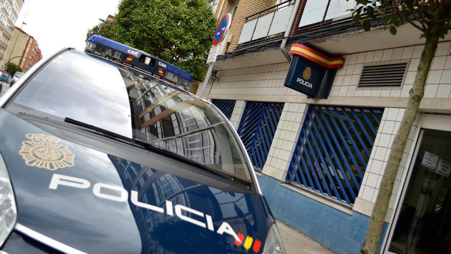 Una madre y su hija, detenidas en Gijón por robar zapatos de una marca de lujo