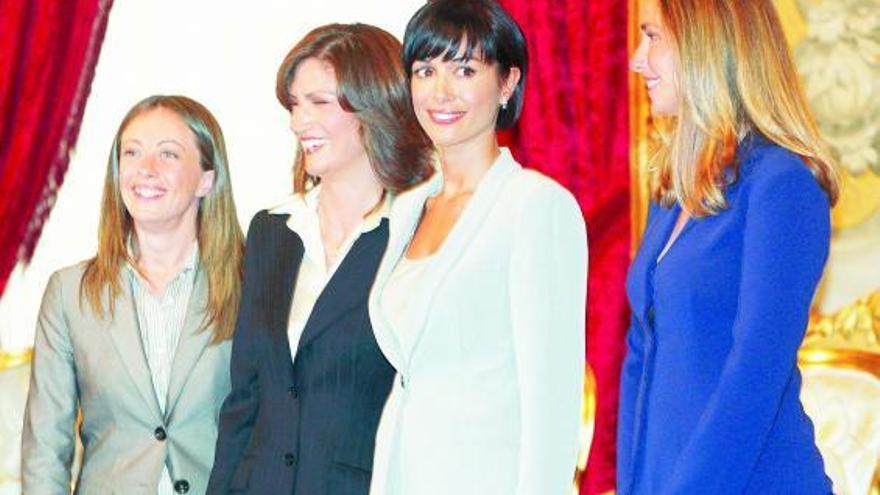 Giorgia Meloni, Maria Stella Gelmini, Mara Carfagna y Stefania Prestigiacomo, en la ceremonia de investidura.