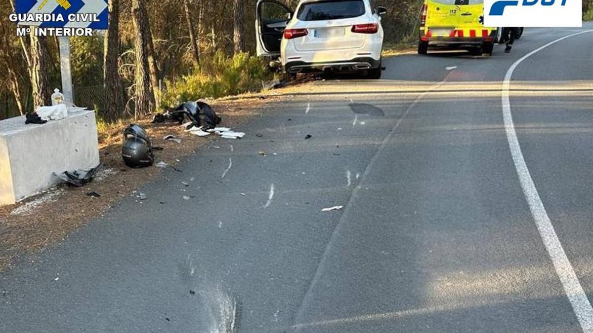 Imagen del accidente de Alcoy donde murió un motorista.