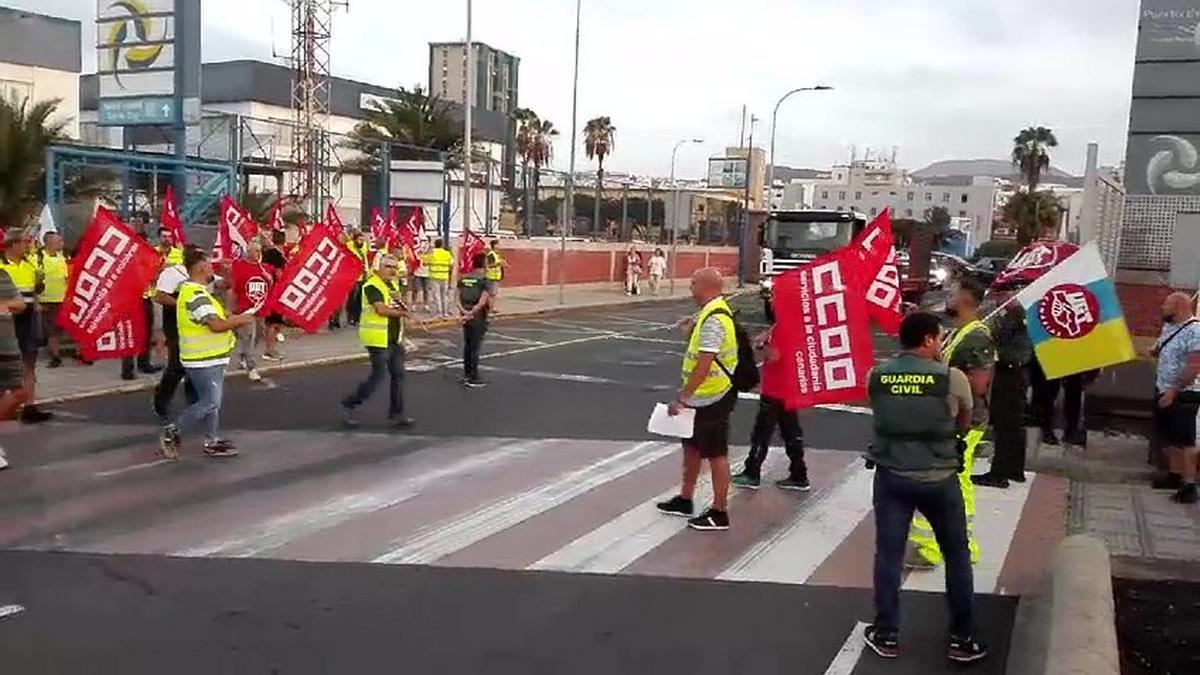 La primer jornada de la huelga de transporte no deja incidencias destacables en Las Palmas.