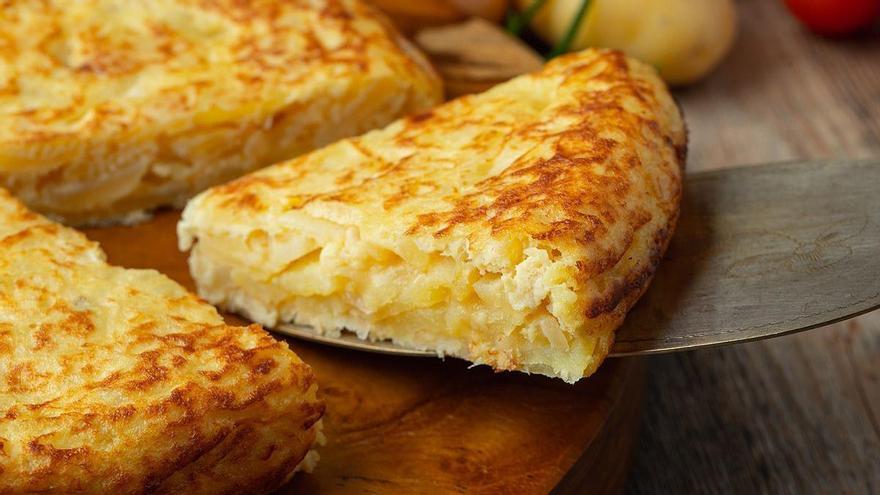 Brote de salmonelosis por consumir una tortilla de patata en un restaurante de Zaragoza