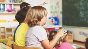 Niños en una escuela.