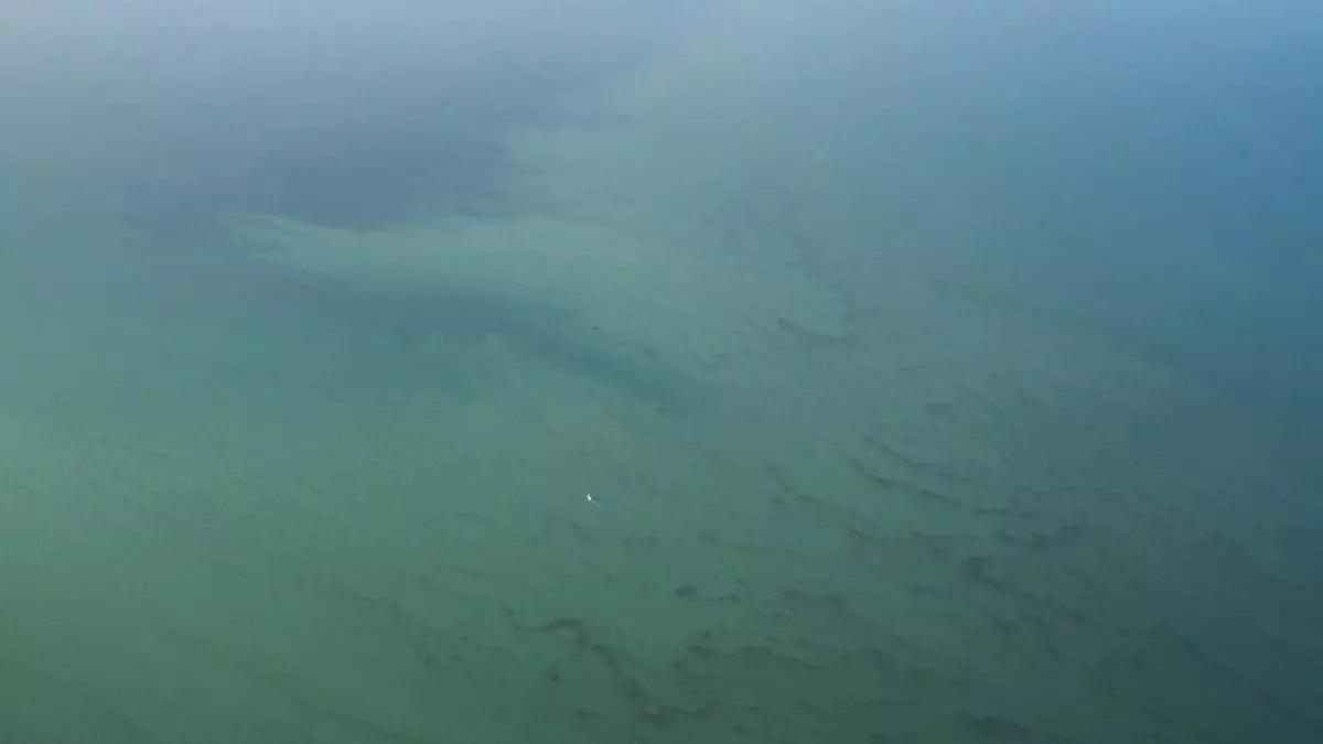 Una zona del Mar Menor que presenta turbidez en sus aguas