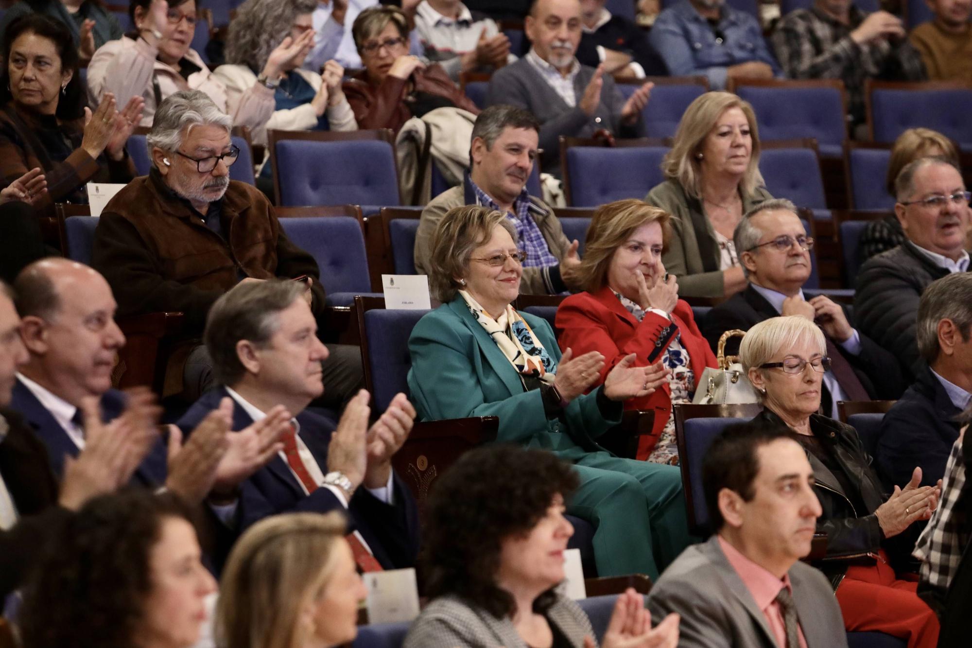 Los funcionarios de Oviedo celebran Santa Rita