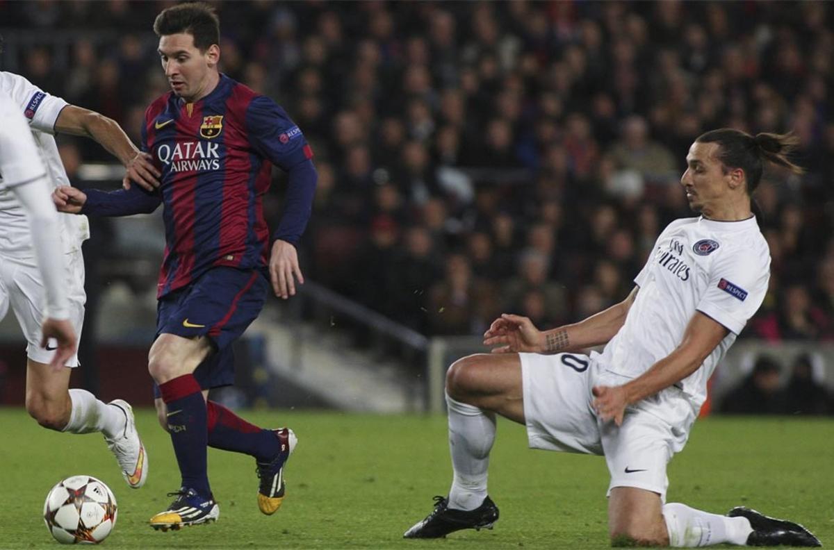 Leo Messi y Zlatan Ibrahimovic durante un duelo entre el Barça y el PSG en la temporada 2014-15