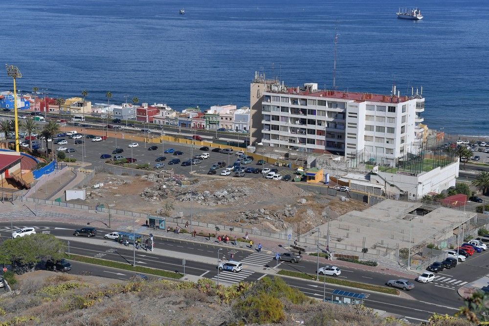 Solar del futuro pabellón para practicar gimnasia cerca de Martín Freire