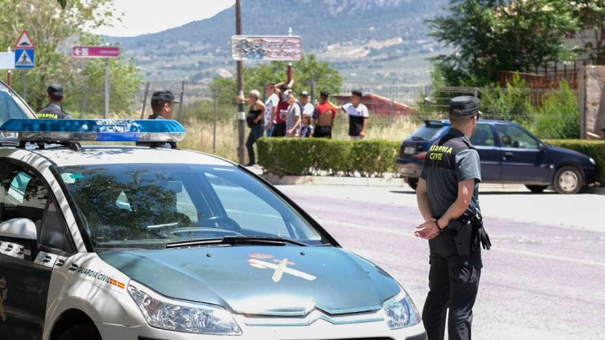 La Guardia Civil ha tenido que desplegar a sus efectivos en el barrio El Poblao para evitar nuevas agresiones