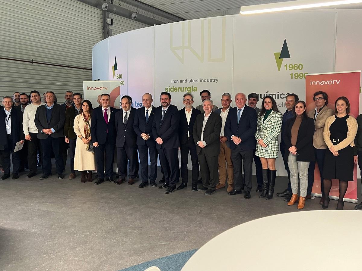 Una reuniión del patronato de la Fundación Innova IRV.