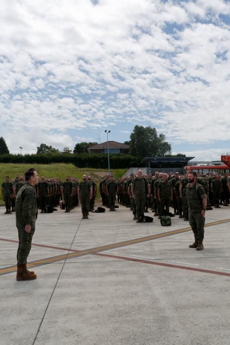 Llegada al aeropuerto de Asturias de los militares procedentes de Polonia