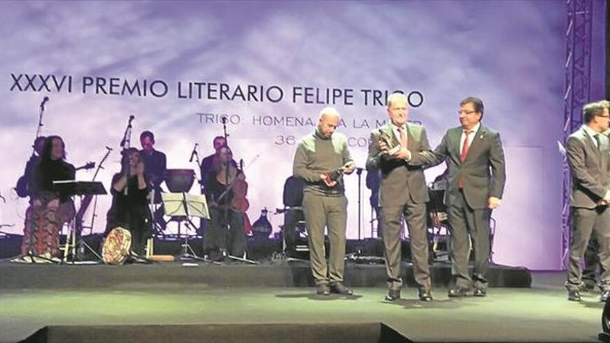 El premio Felipe Trigo de novela lo gana el realizador Roberto Osa