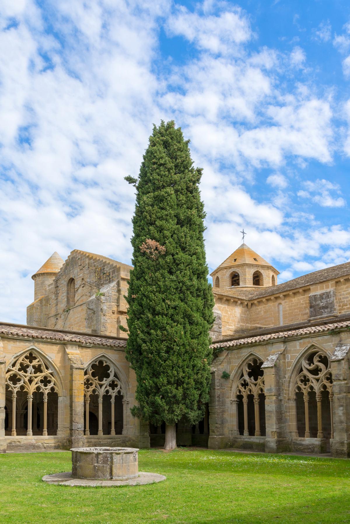 El claustro gótico es una fantasía.