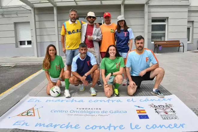 El "reto" de diez trabajadores del Centro Oncológico de A Coruña: correr 42 kilómetros en Francia para visibilizar el apoyo a los enfermos de cáncer