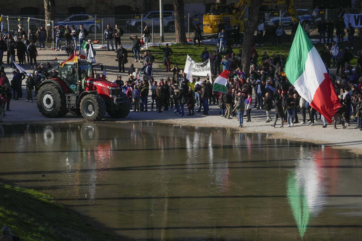 Tractorada en Europa y la India