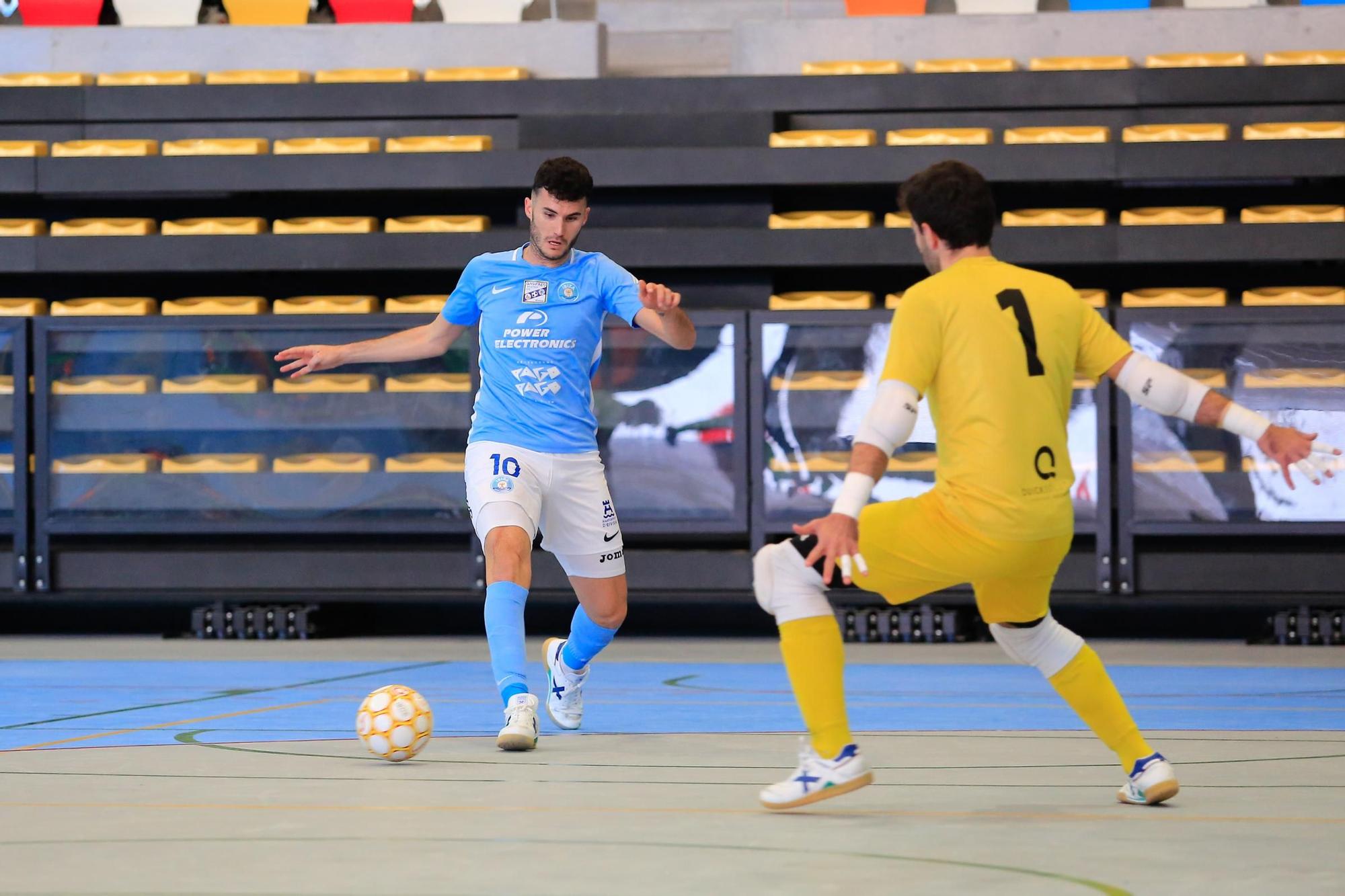 Partido entre la UD Ibiza-Gasifred y el Escola Pía