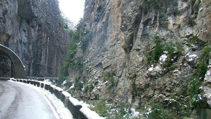 La carretera hacia Benasque avanza con obras a partir de octubre entre Seira y Campo