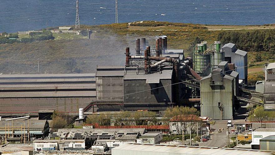 Instalaciones de Ferroatlántica en Sabón. |   // FRAN MARTÍNEZ