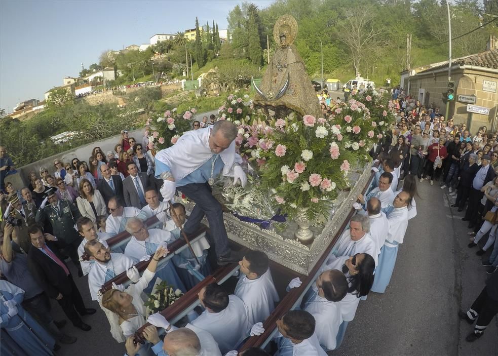 Bajada de la patrona de Cáceres a la ciudad